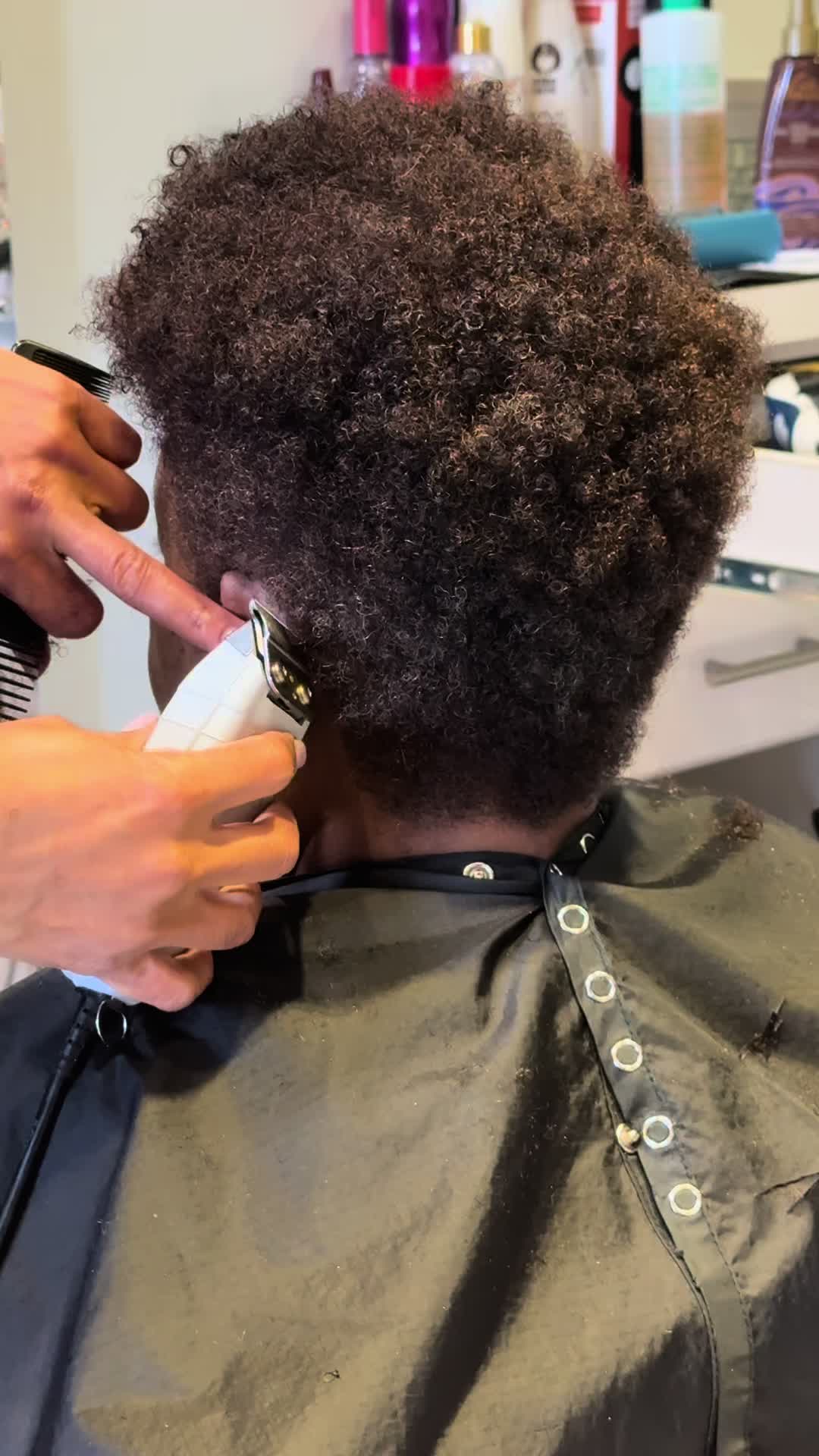 @Salon 809