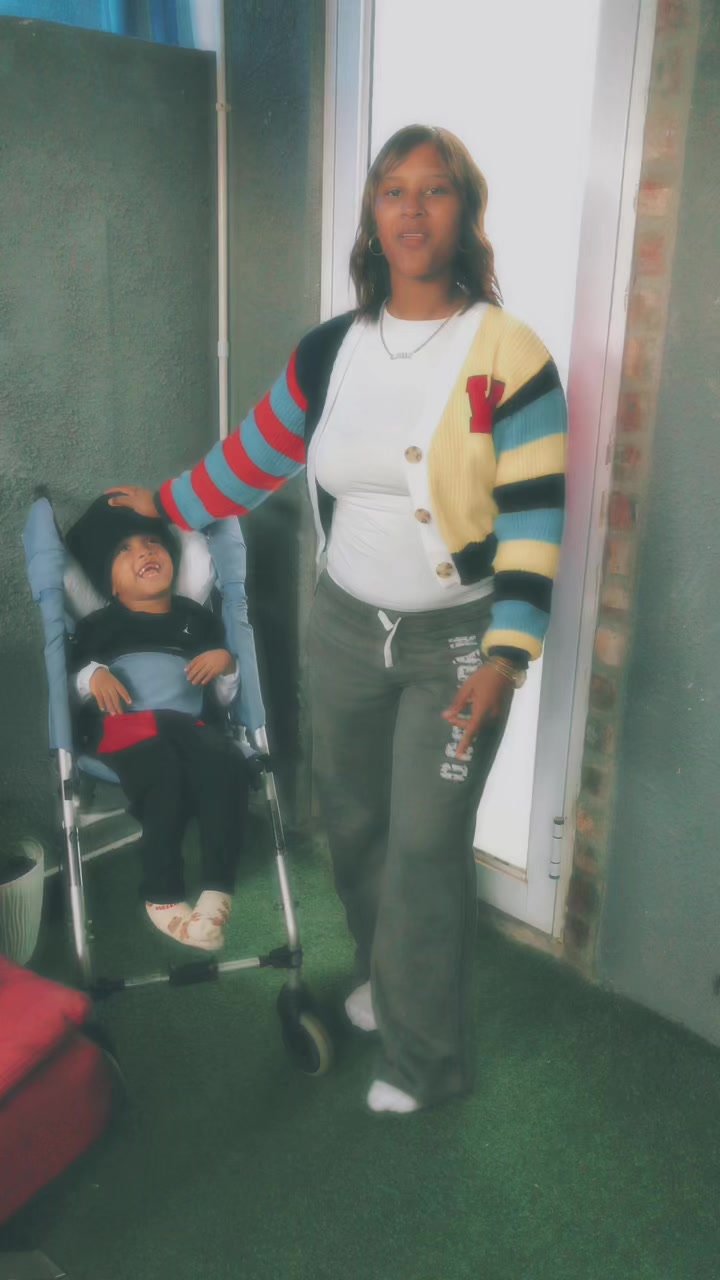 @MOMYCRUZ👩&zwj;👦