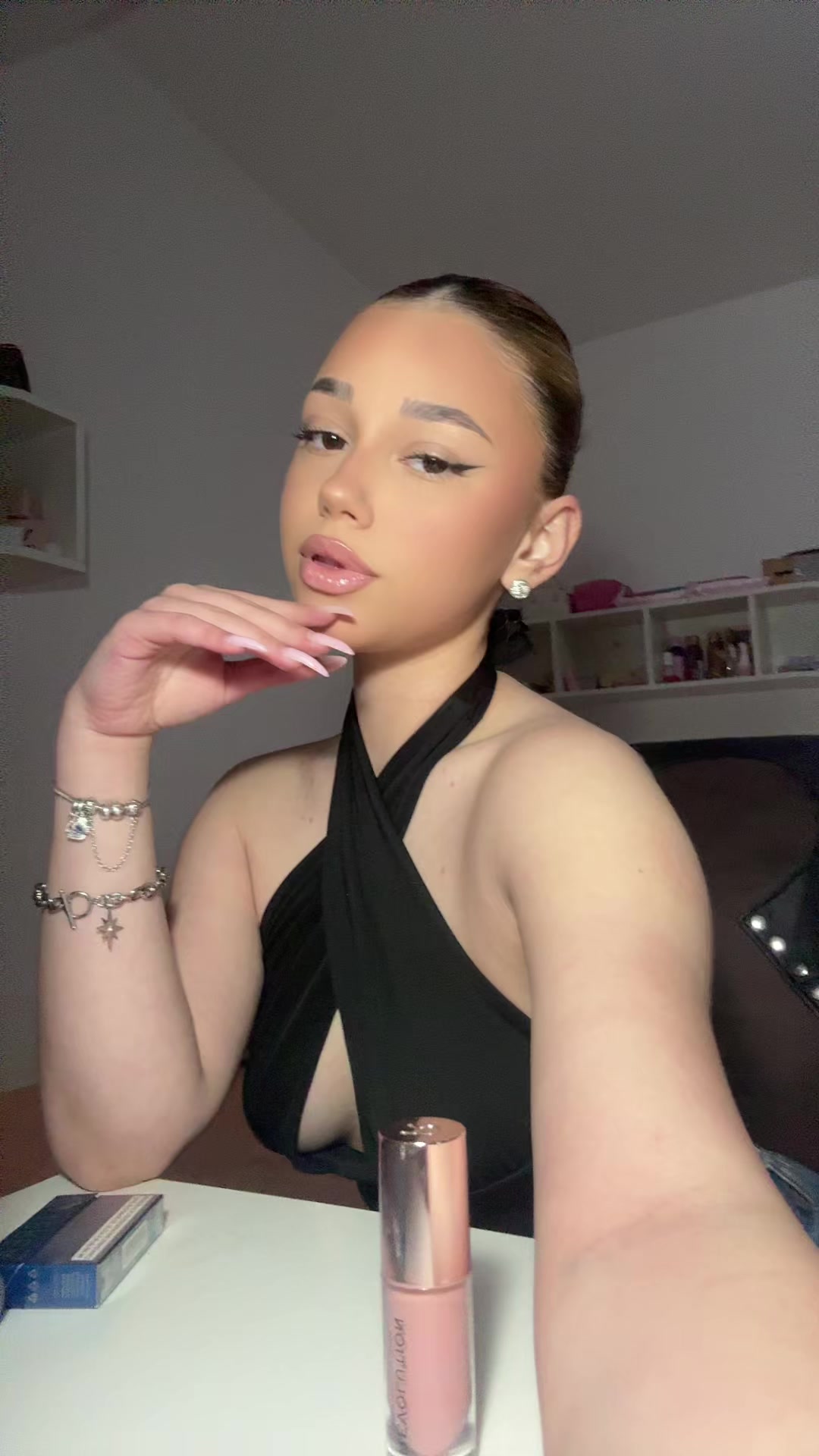 @💋