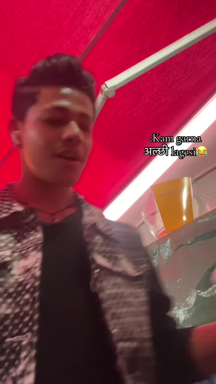 @Mukesh_989🇨🇾