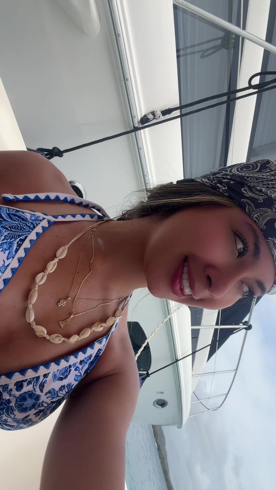 @Alejandra