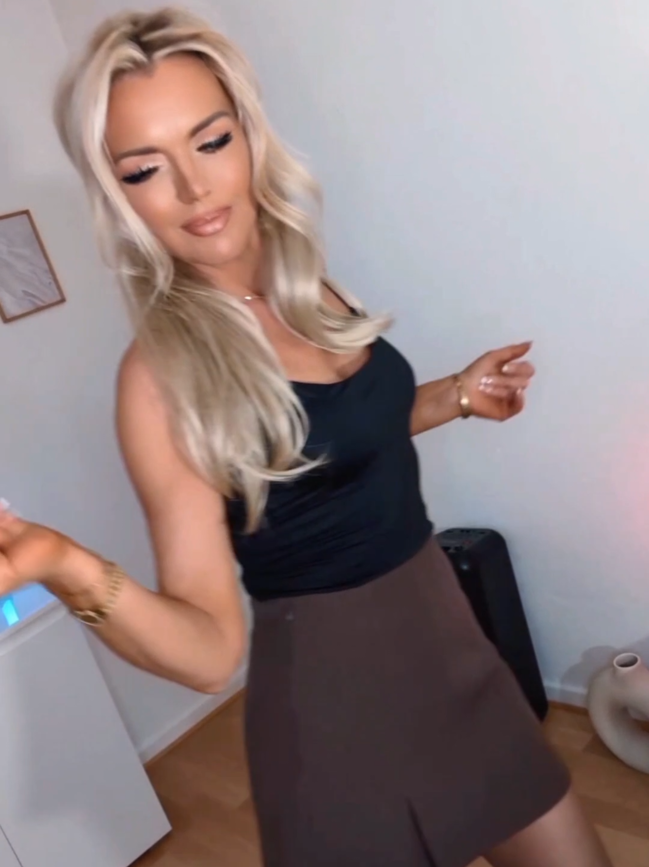 @NickyyyNic