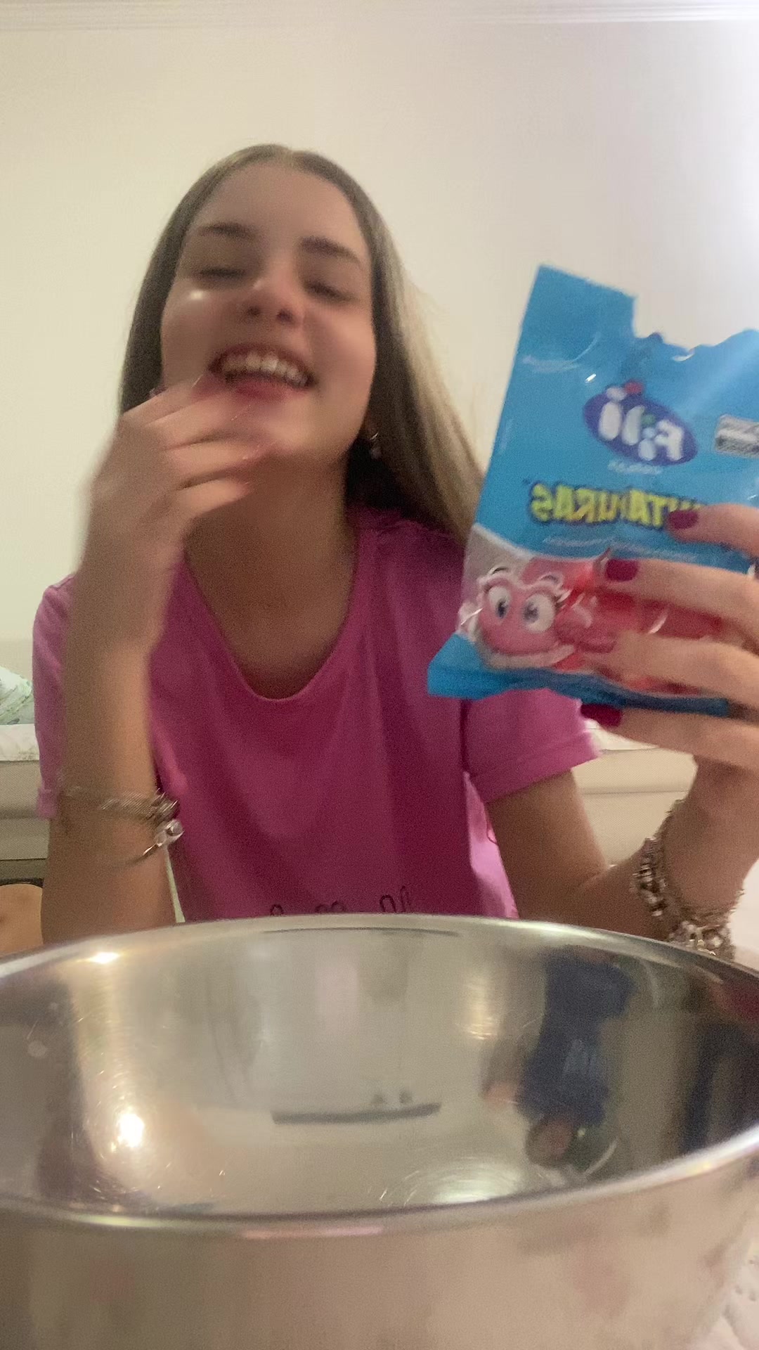 @Isadora