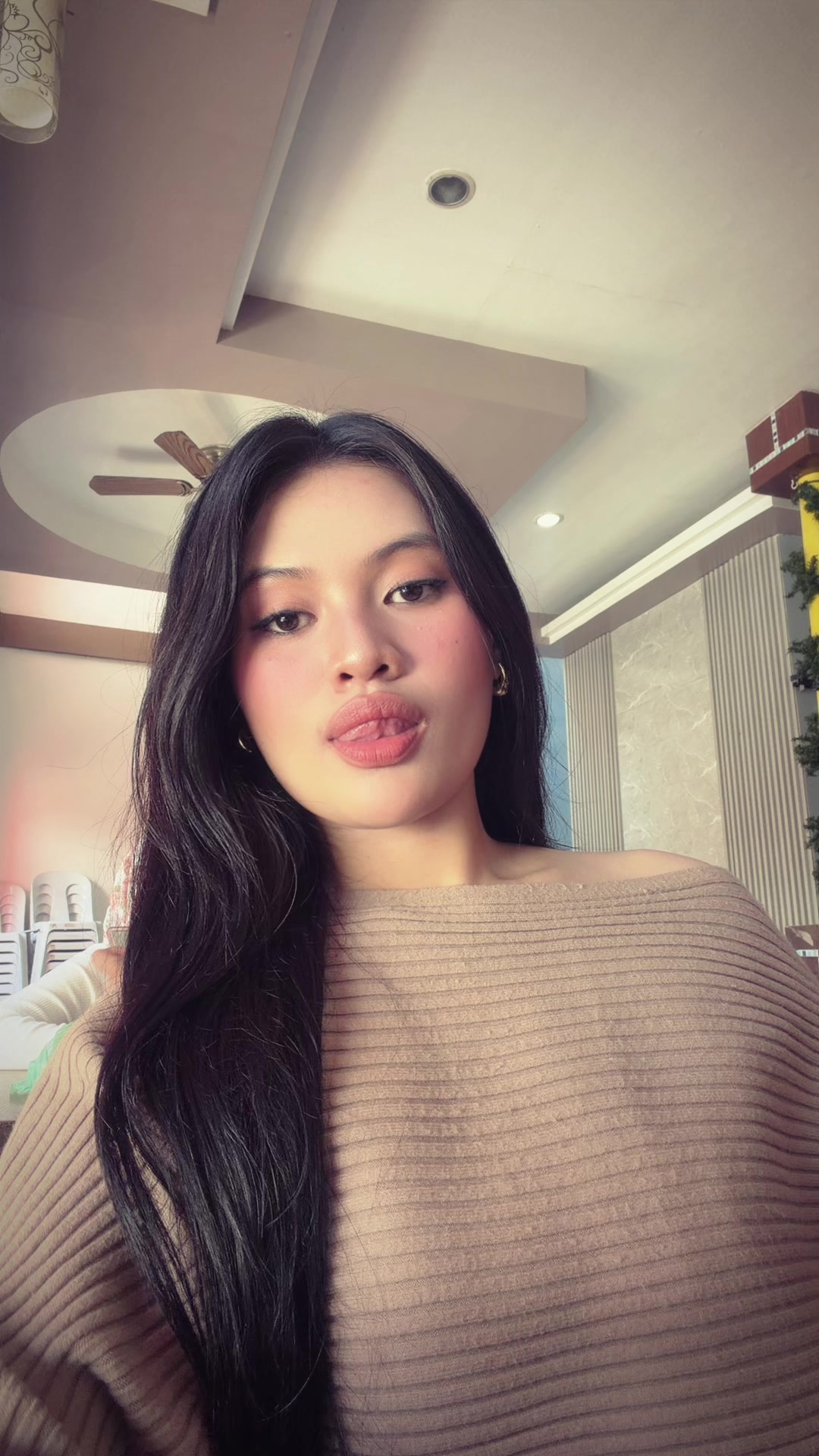 @Honey🐝