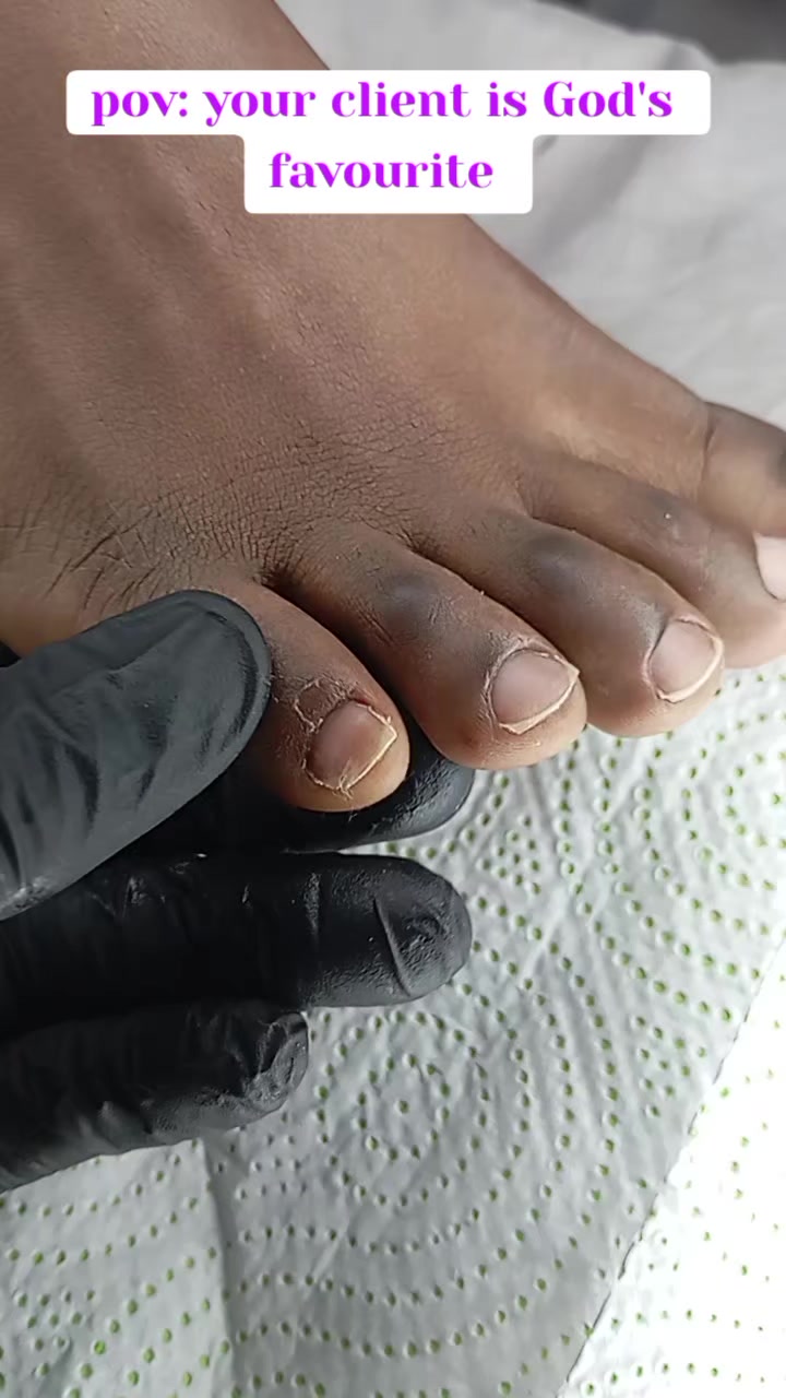 @Naf4nails