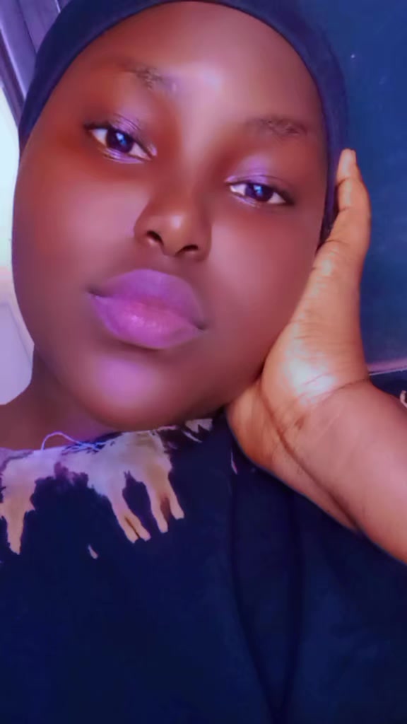 @Aishaliz