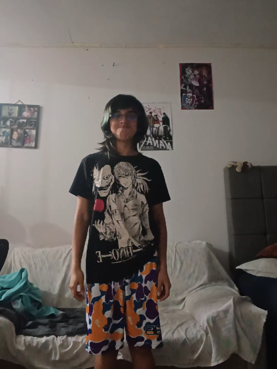 @:3