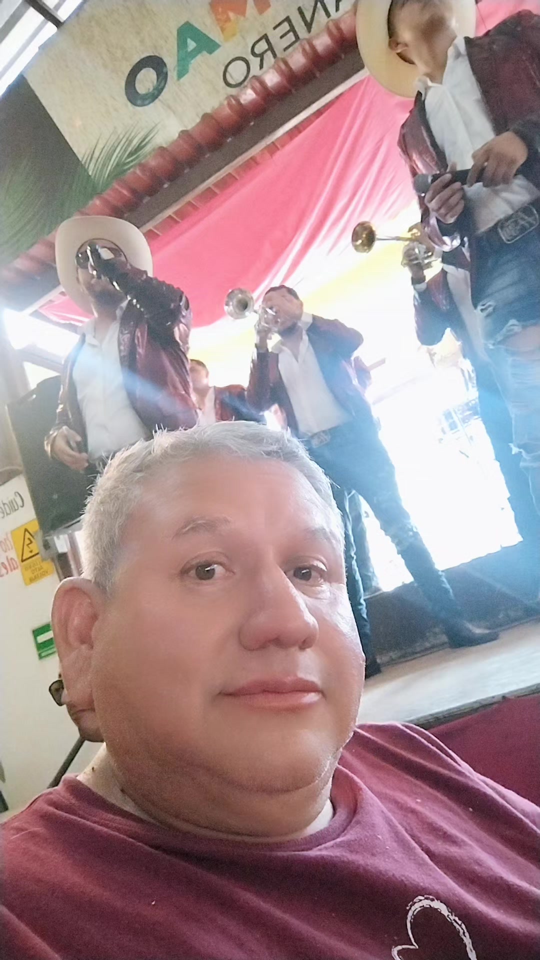 @Mart&iacute;nez Le&oacute;n Luis A