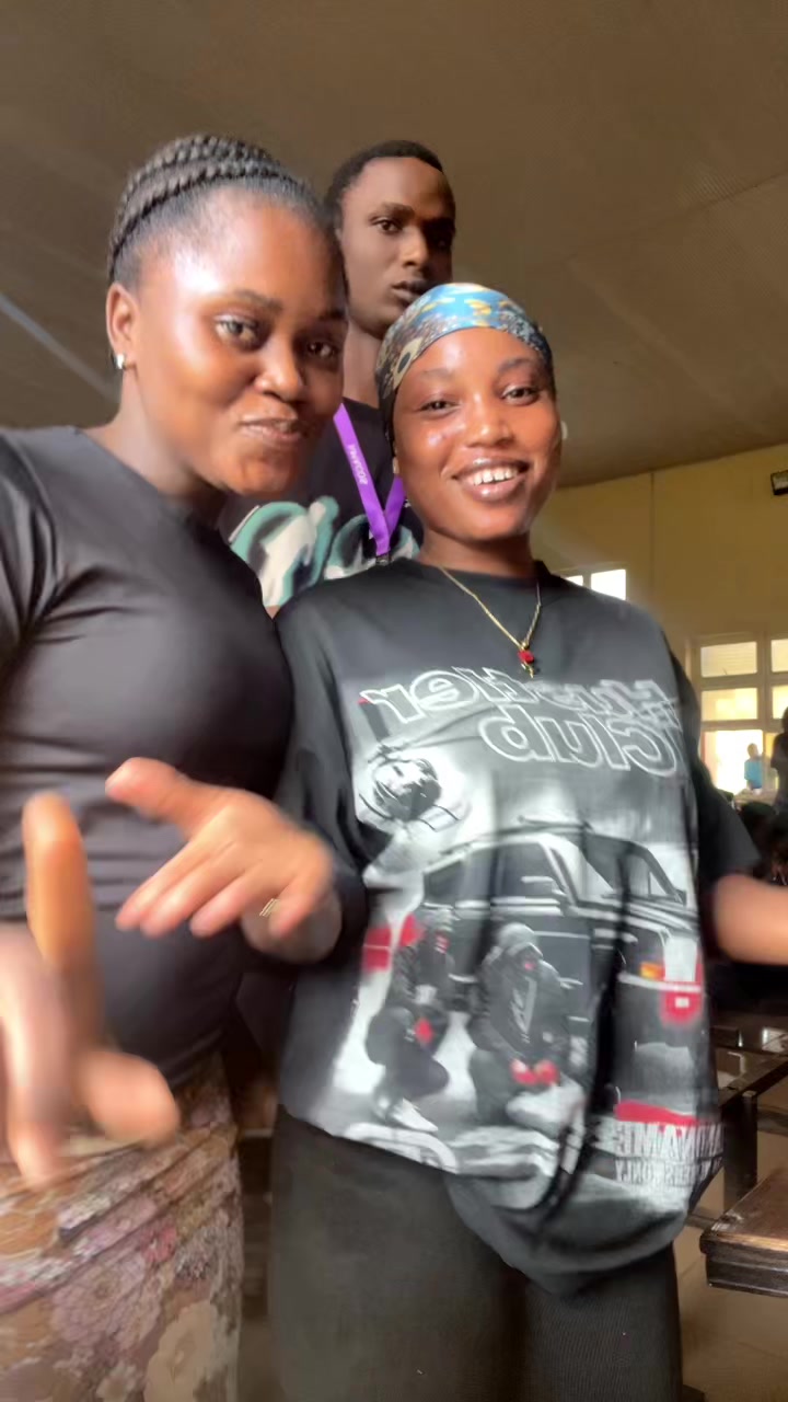 @cakesbymimicakes