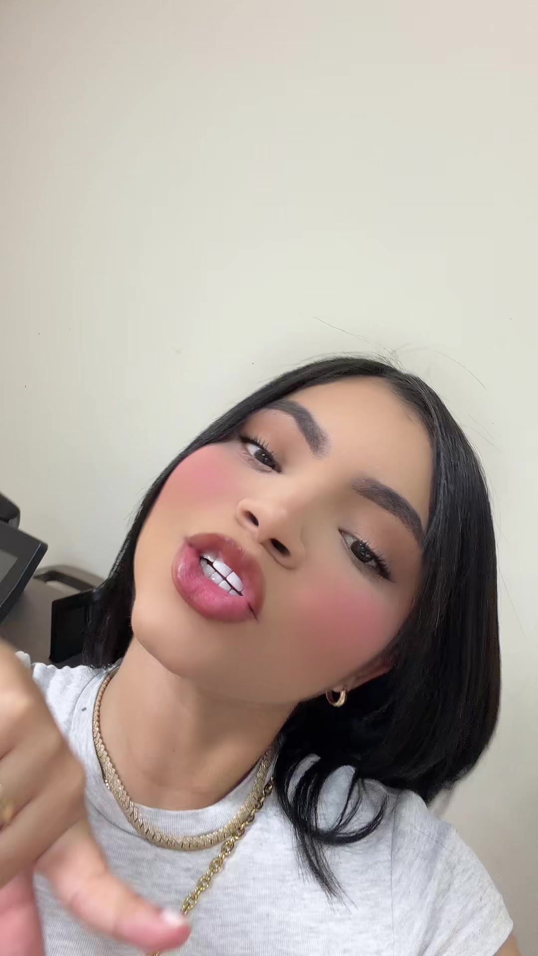 @Esmeraldita🍇🍎💰