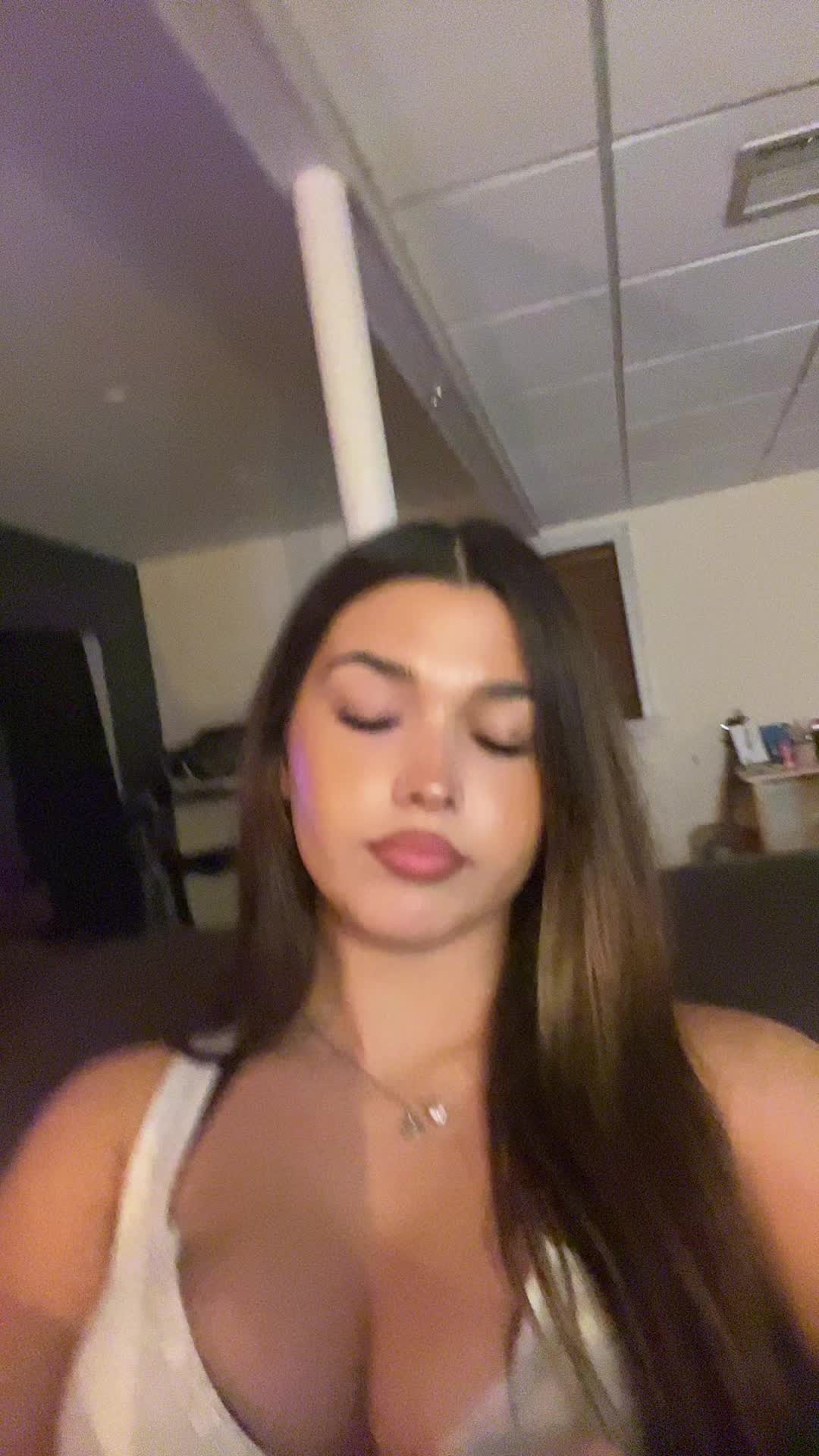 @elliegrace528