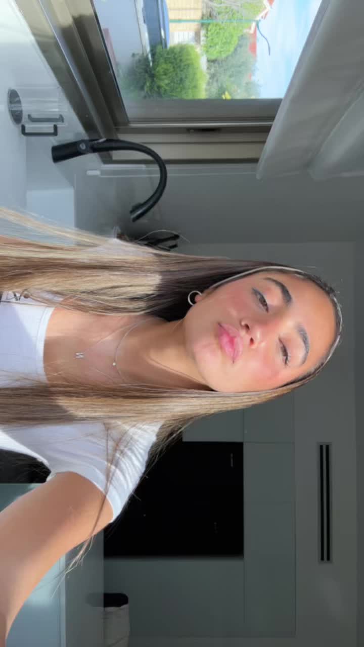 @💫
