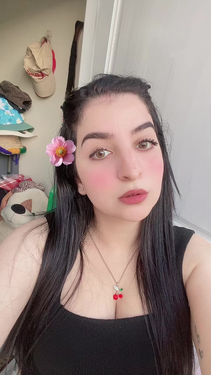 @oumniabetty1