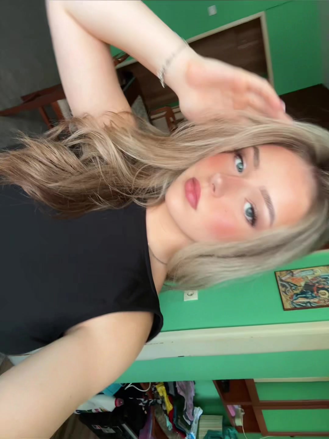 @𝓷𝓲𝓴𝓸𝓵𝓲𝓷𝓪