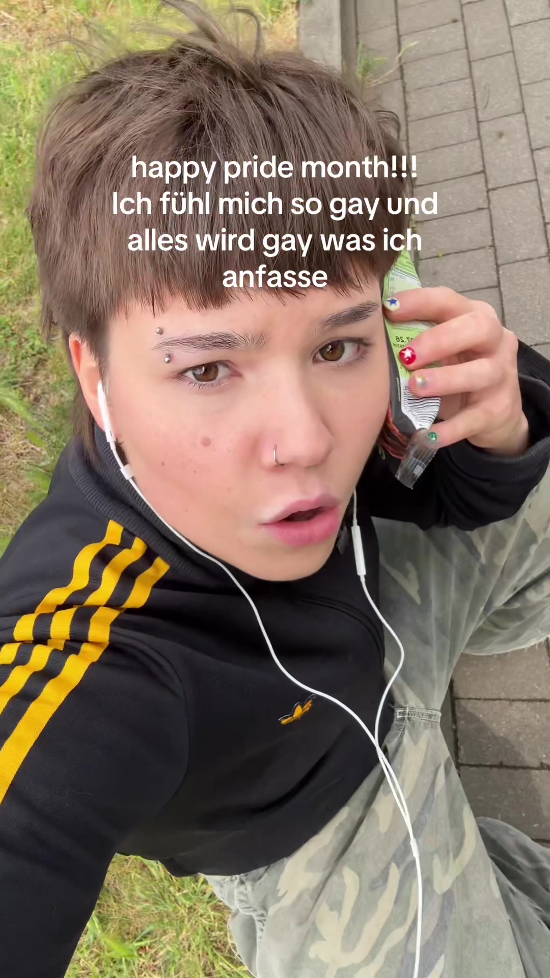 @laura