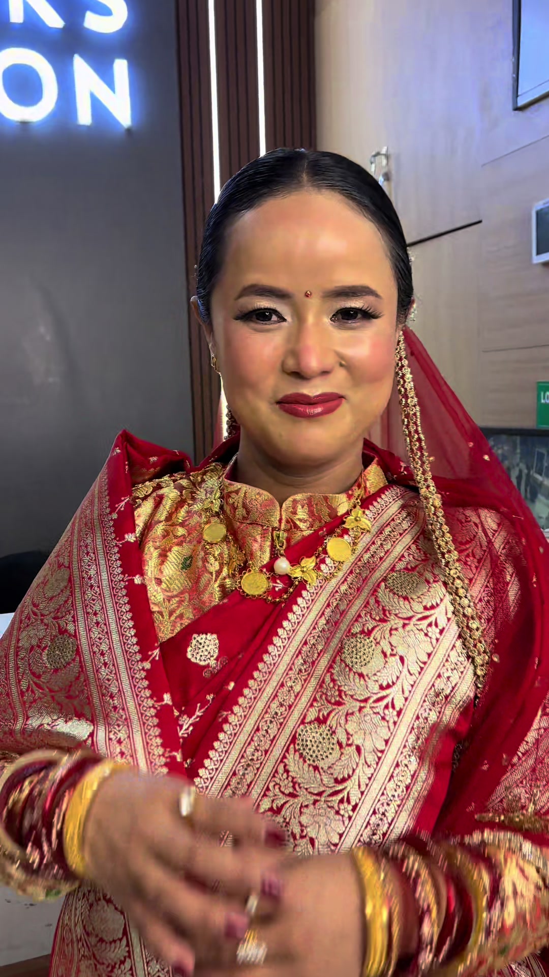 @Looks Salon Nepal