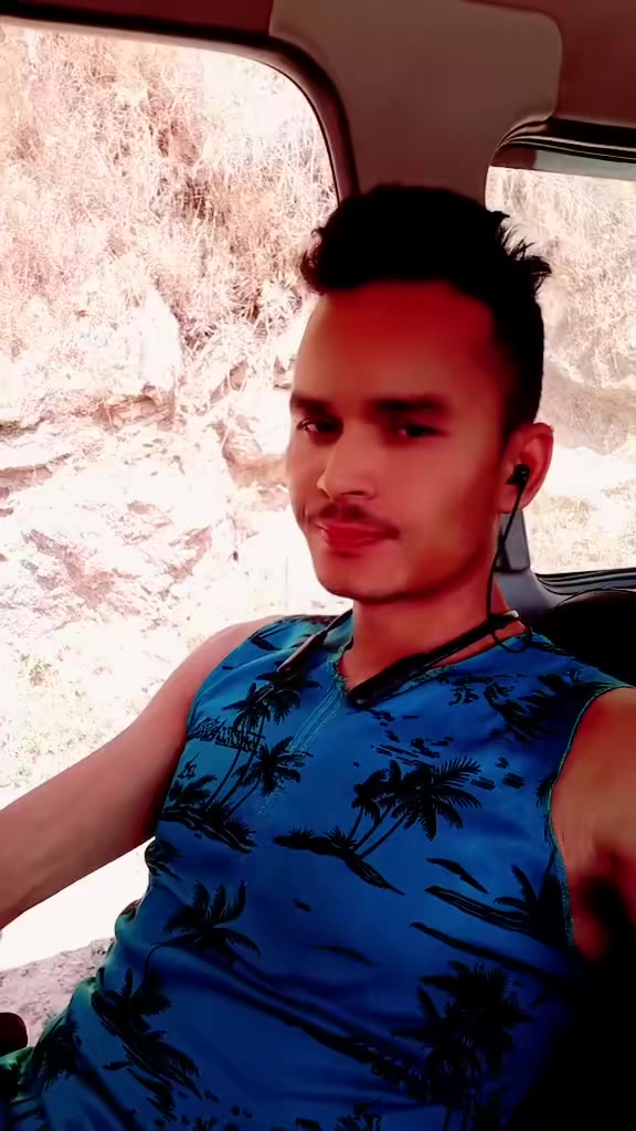 @तिम्रो याद्ले सताएको छ सानु😭?