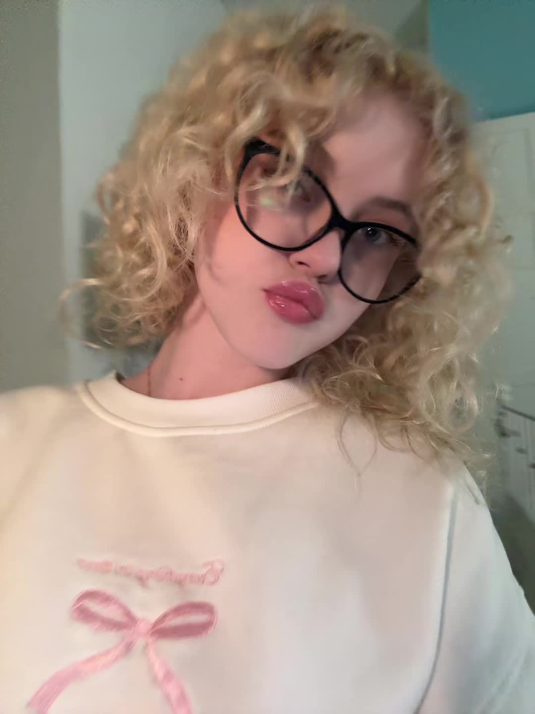 @рия вэсликс <33
