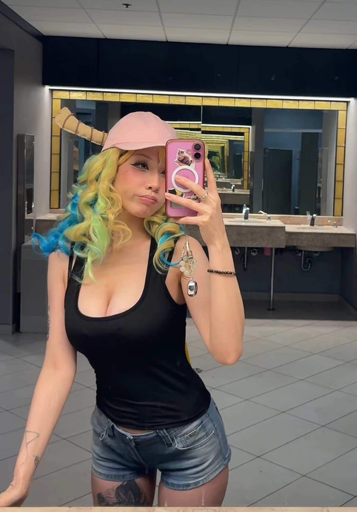 @meowggirl