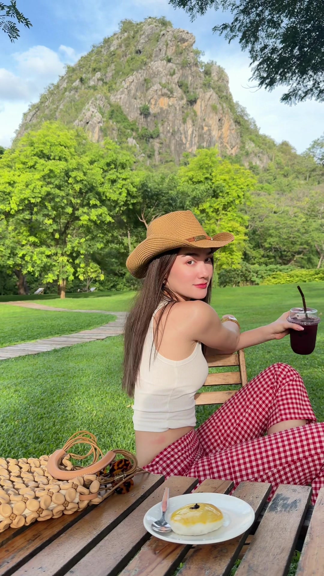 @Diana Flipo | เดียร์น่า