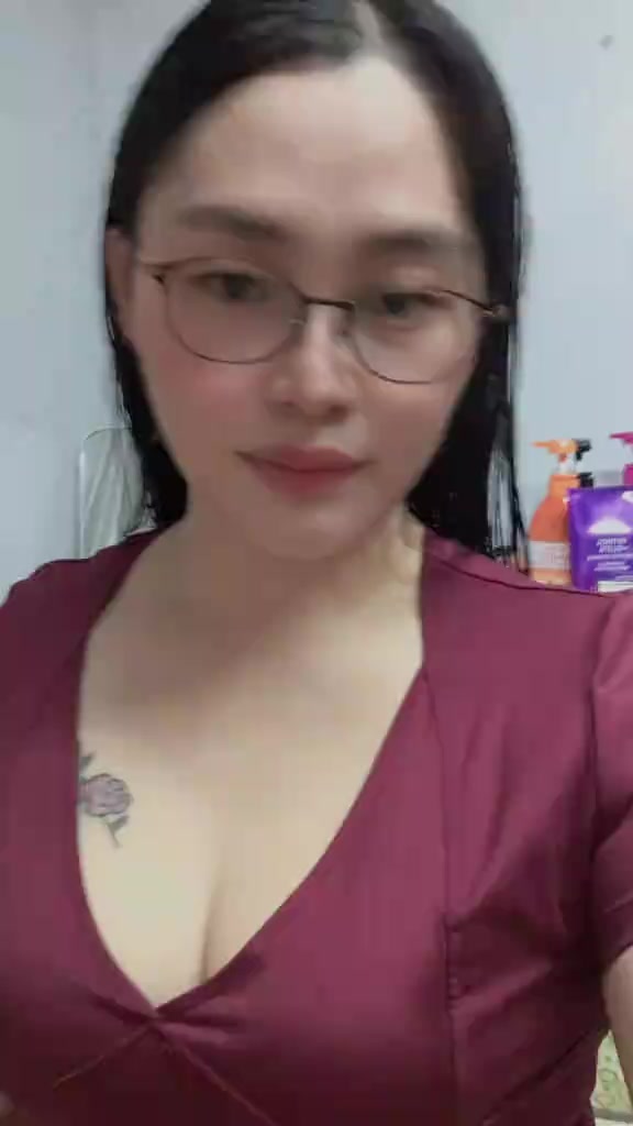 @laurapreloved