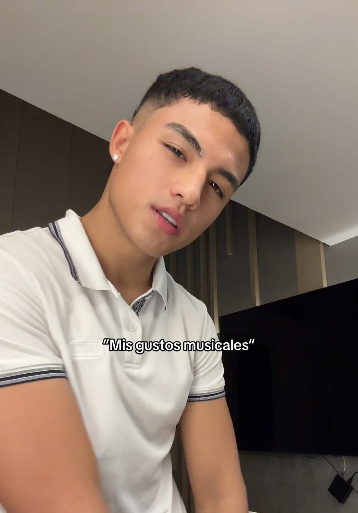 @𝐇𝐮𝐠𝐨 🦦