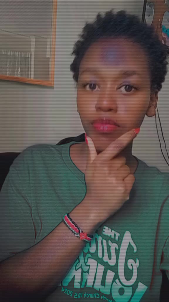 @Khavere 🦋