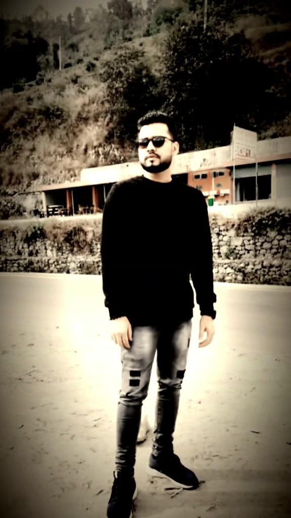 @Ismart_Raza