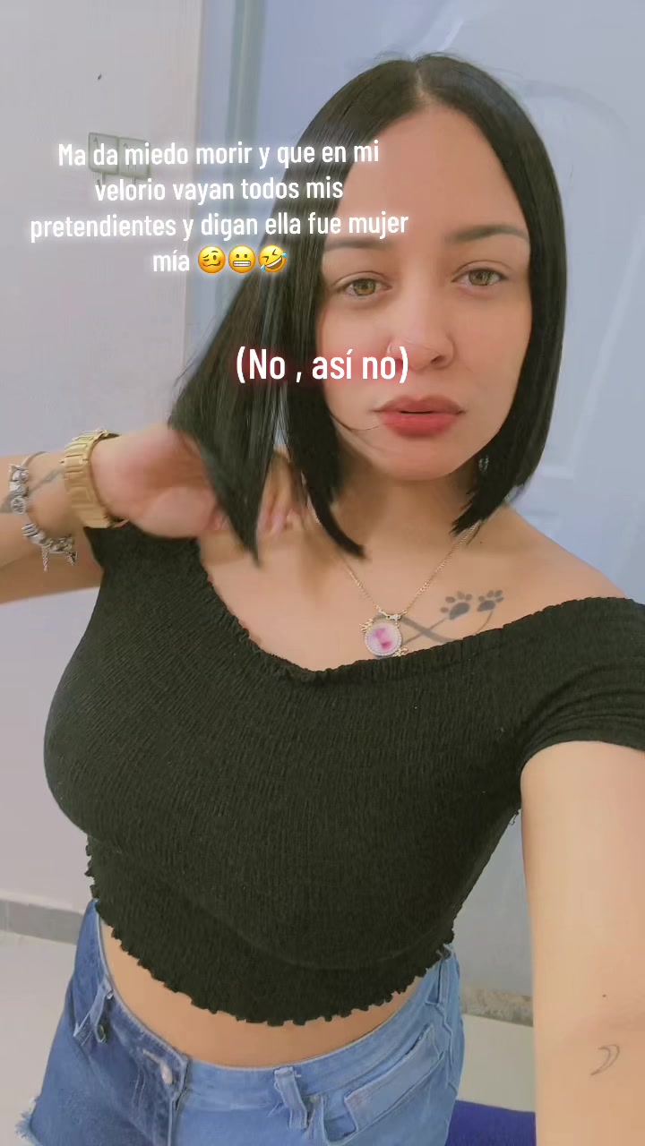 @Emma castillo🖤