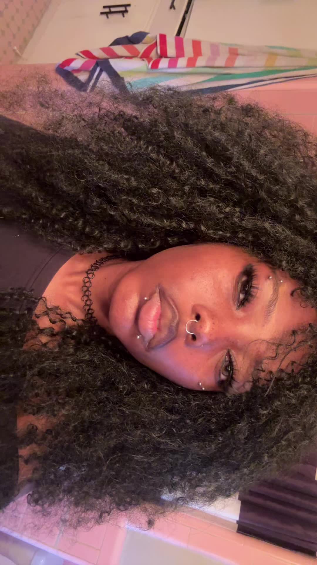 @𝙑𝙞𝙖&ensp;ᥫ᭡