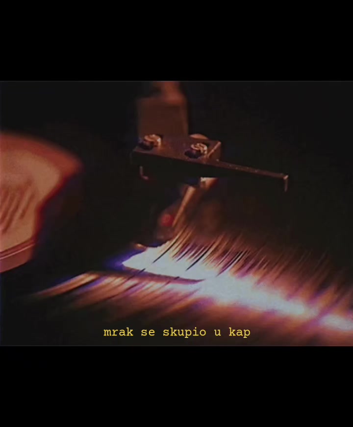 @𝑹𝒆𝒗𝒆𝒖𝒔𝒆