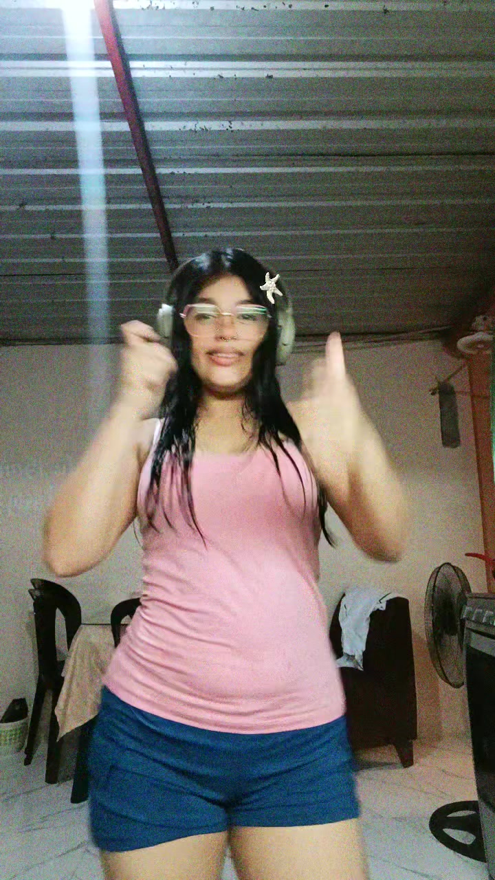 @Liz_🧸.