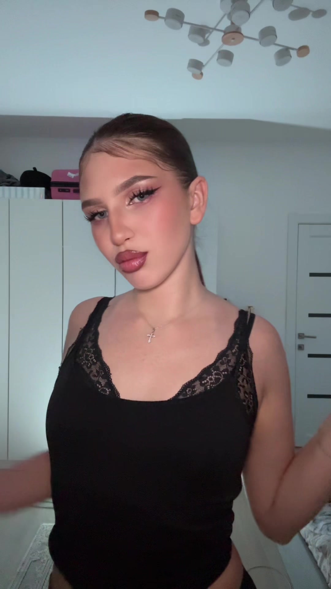 @allisavallovaaa