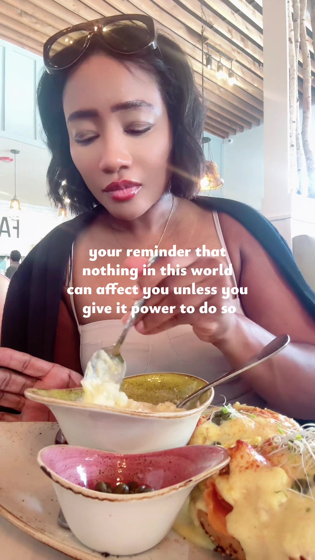 @EffortlesslyChiic