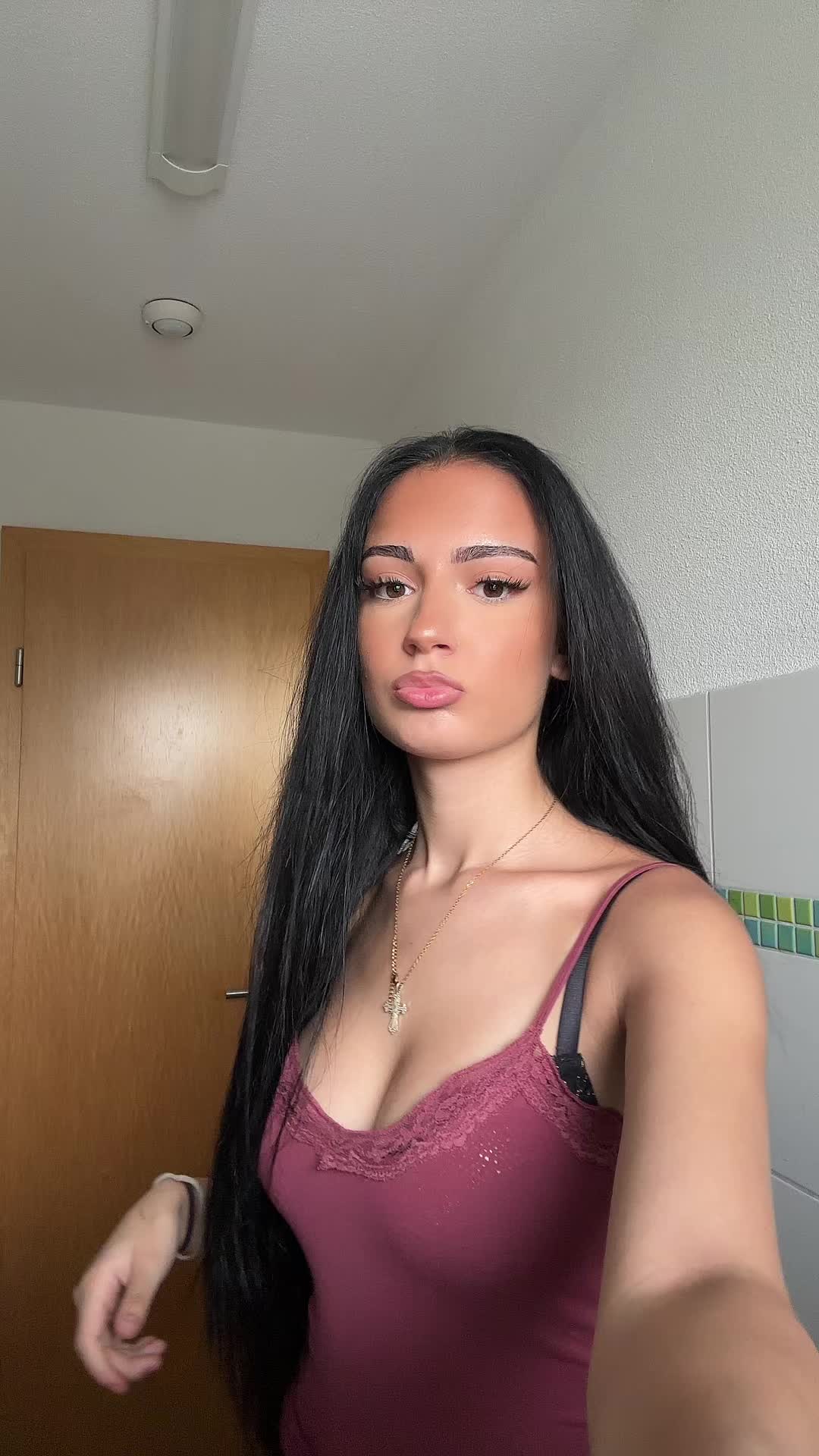 @𝓔𝓵𝓲𝓪𝓷𝓪