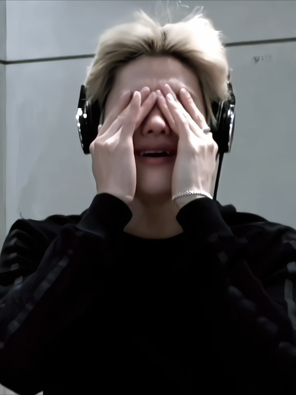 @𝓼 𝓸 𝓱 𝓮 𝓮