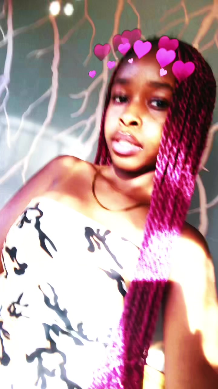 @𝔈𝖑𝔦𝔞𝔫𝔞✝︎🧛🏾&zwj;♀️