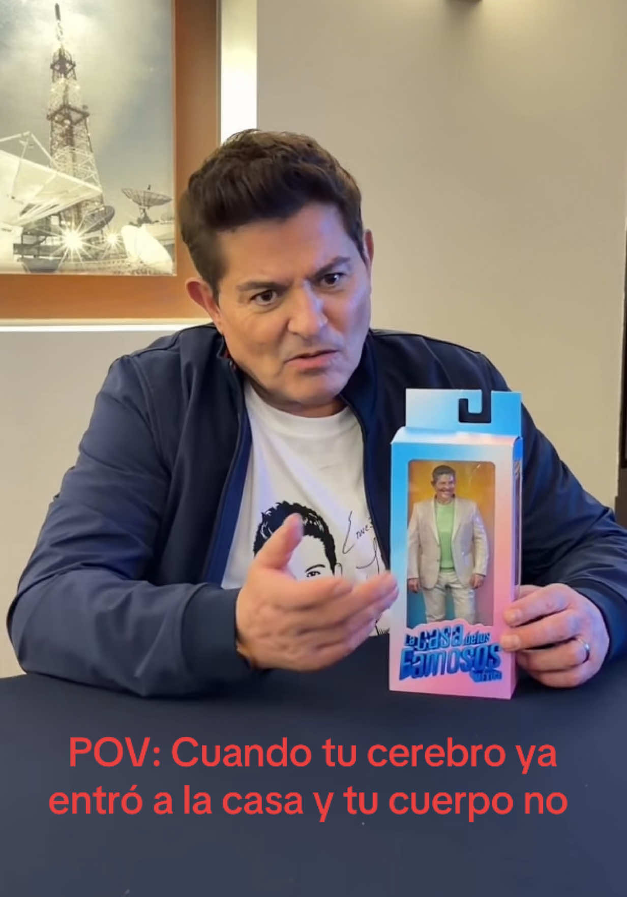 @Ernesto Laguardia Oficial