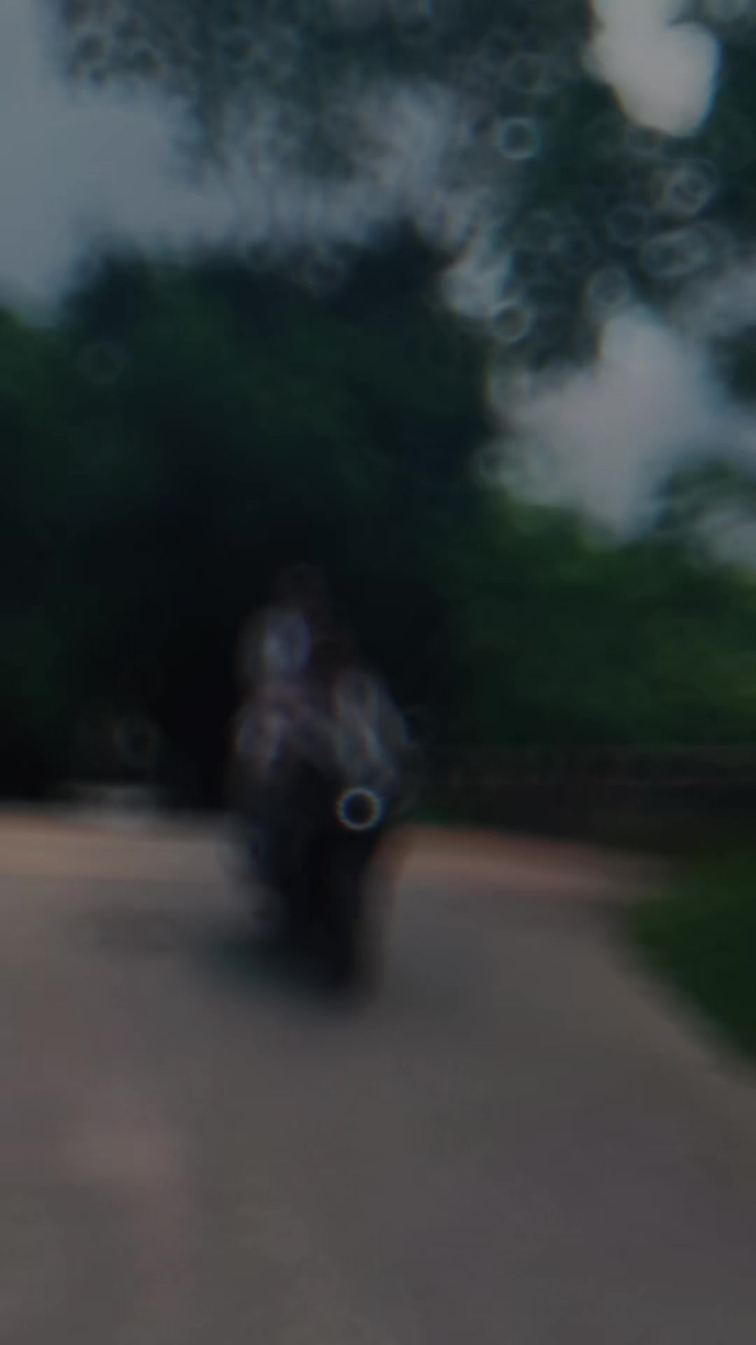 @๐๐๐ข๐ ๐i๐ซ