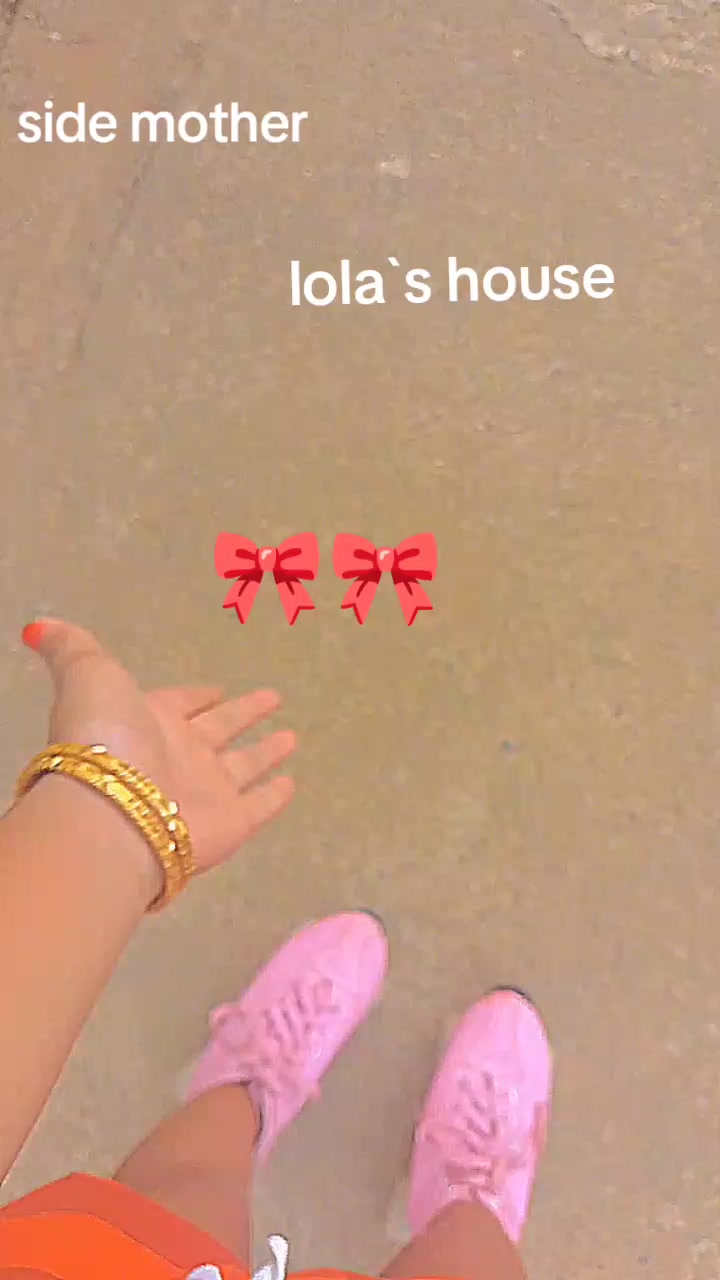 @Roller skate 🛼