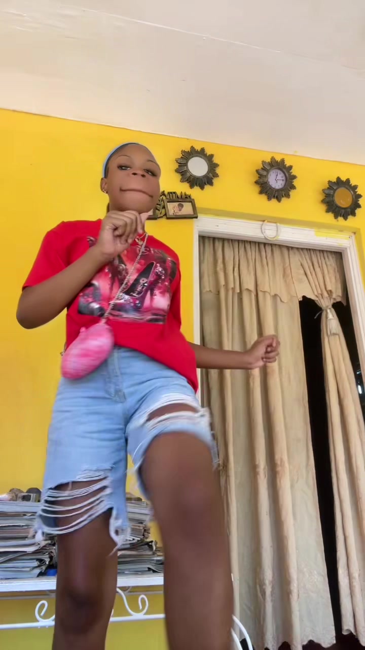 @niaabaee!☝🏼🩷