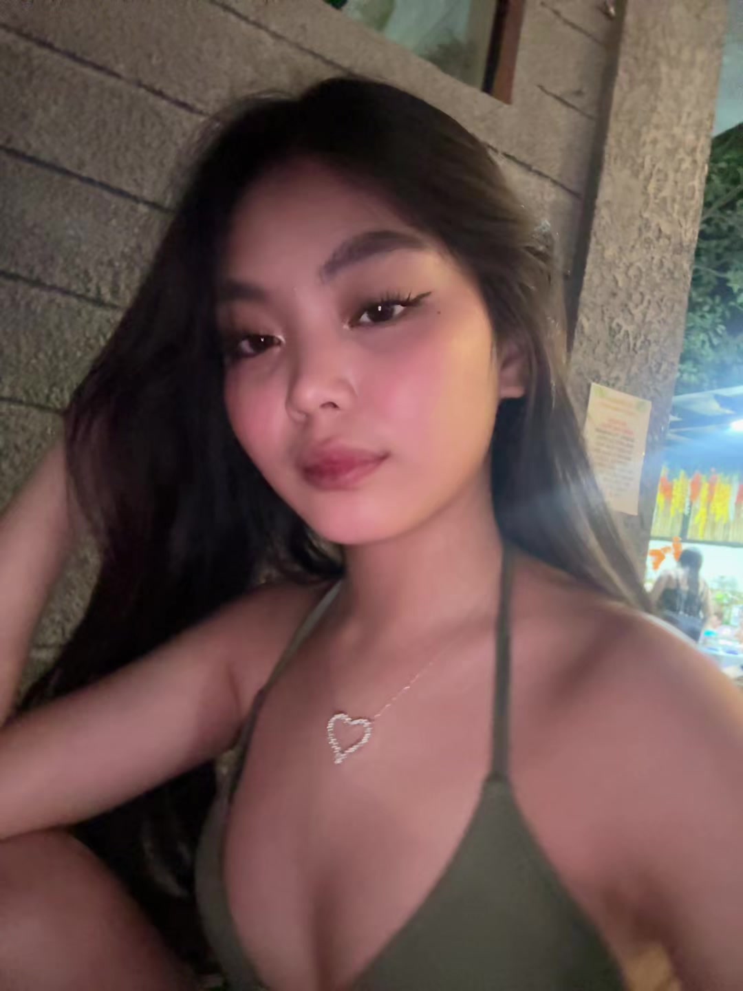 @Zahlia