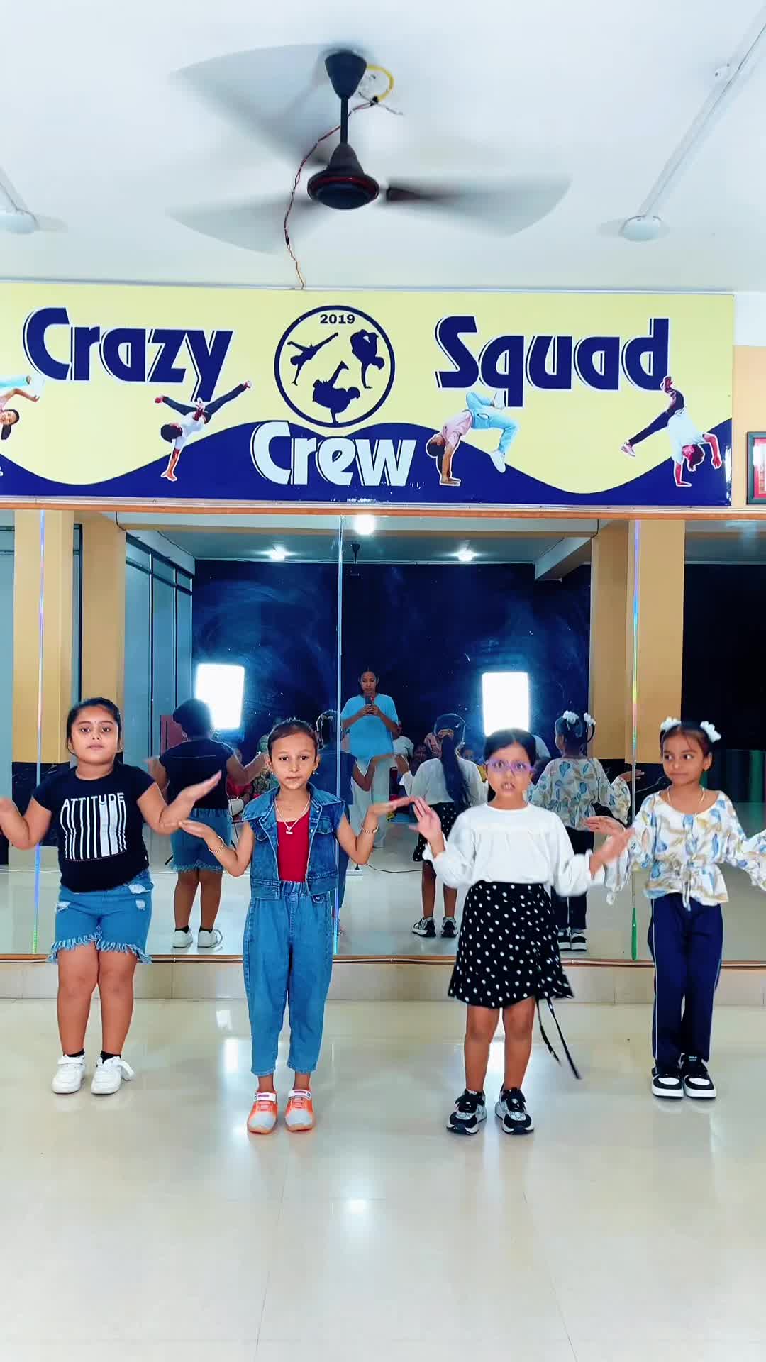 @Crazy Squad Crew