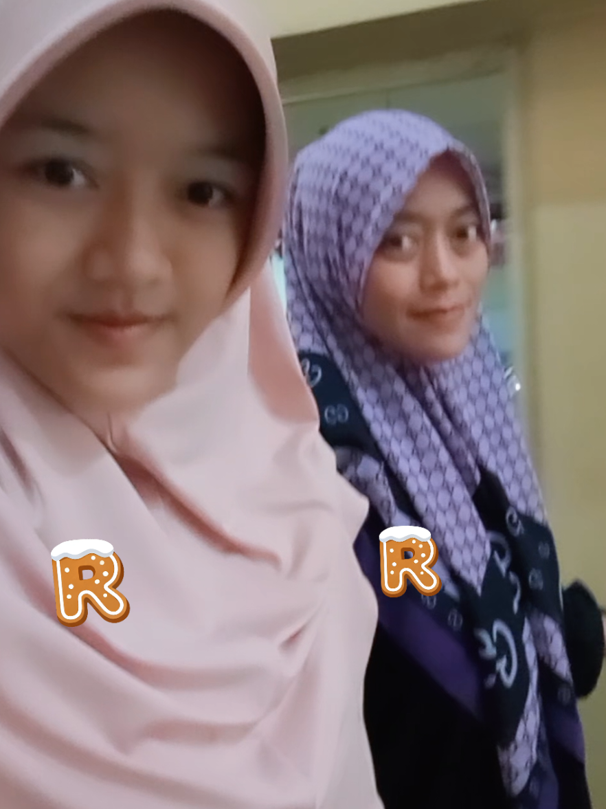 @RATU PAUS 👸🏻