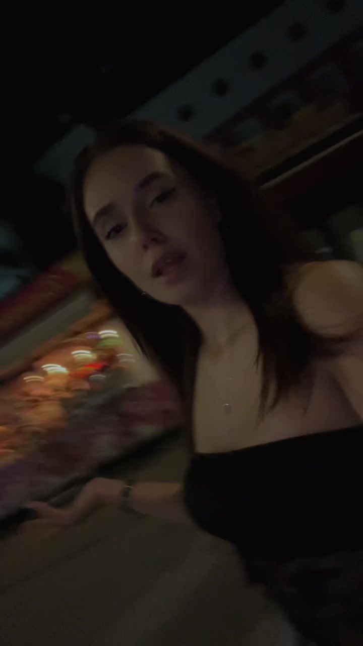 @elena