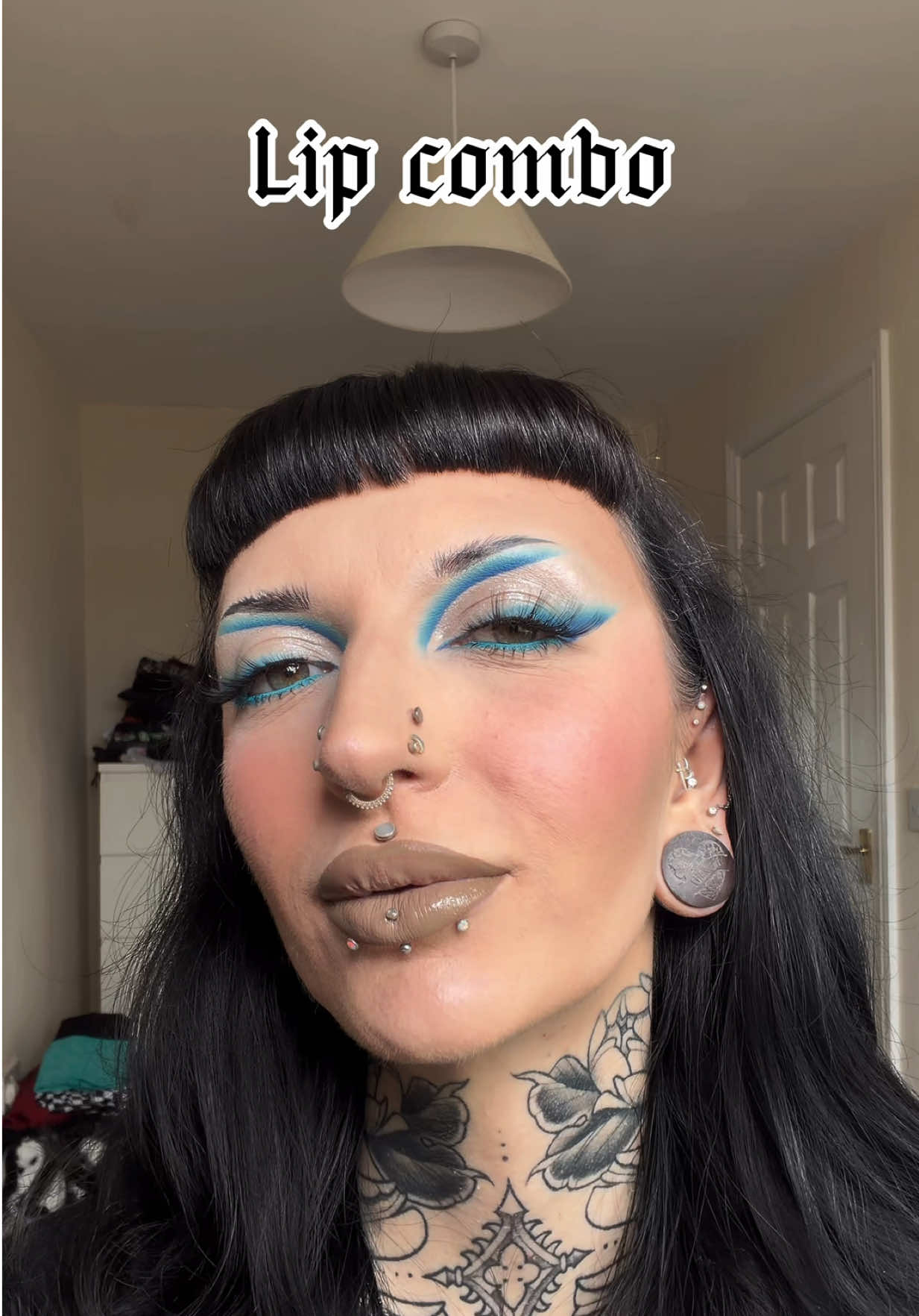 @𝕮𝖍𝖑𝖔𝖊 🖤