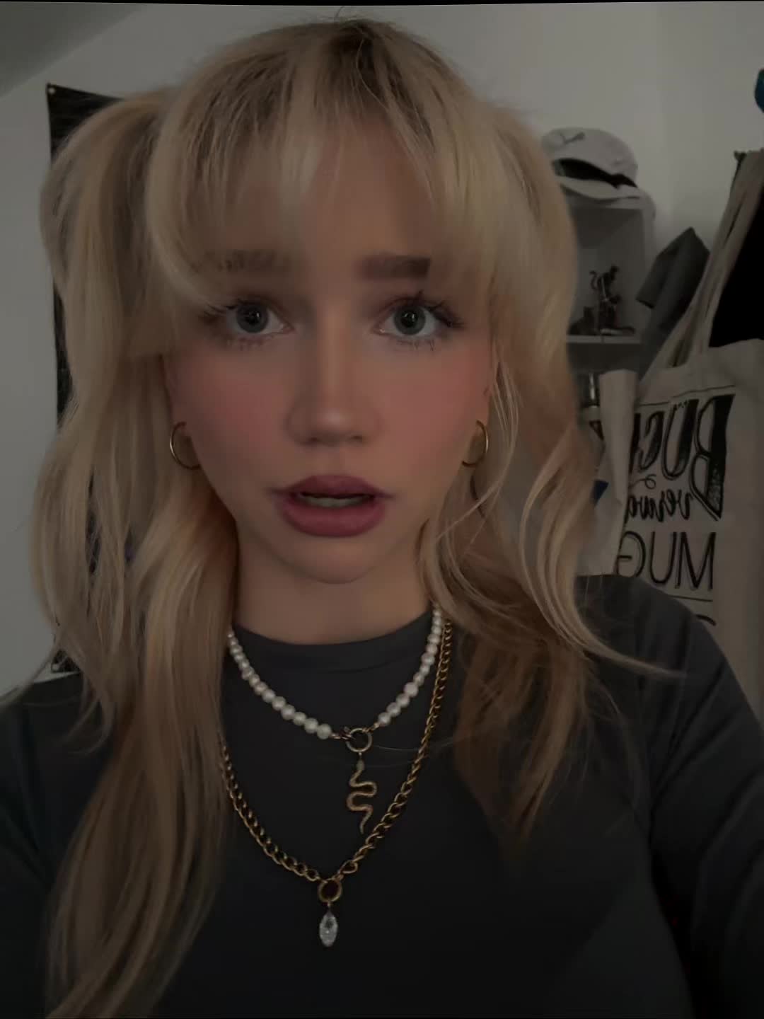 @𝔞𝔫𝔫𝔞