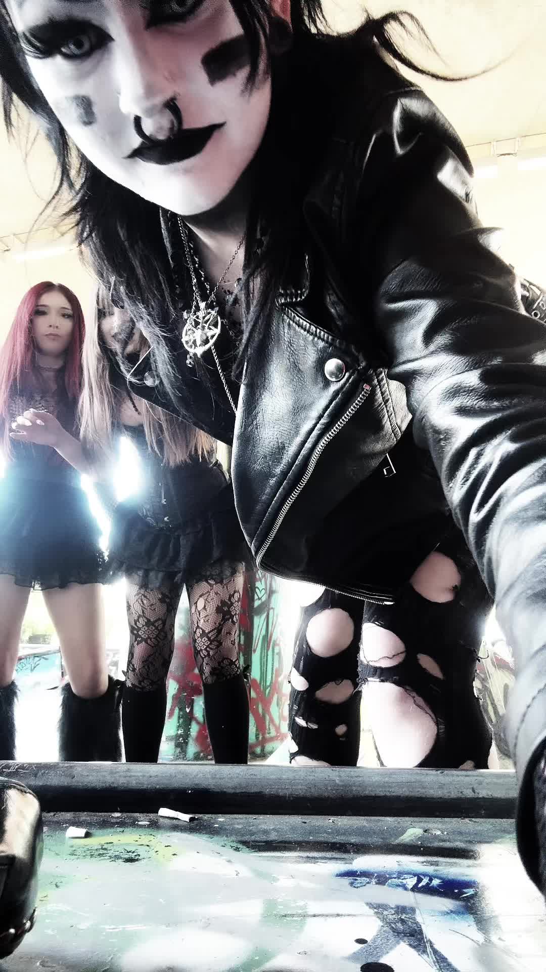 @🦇