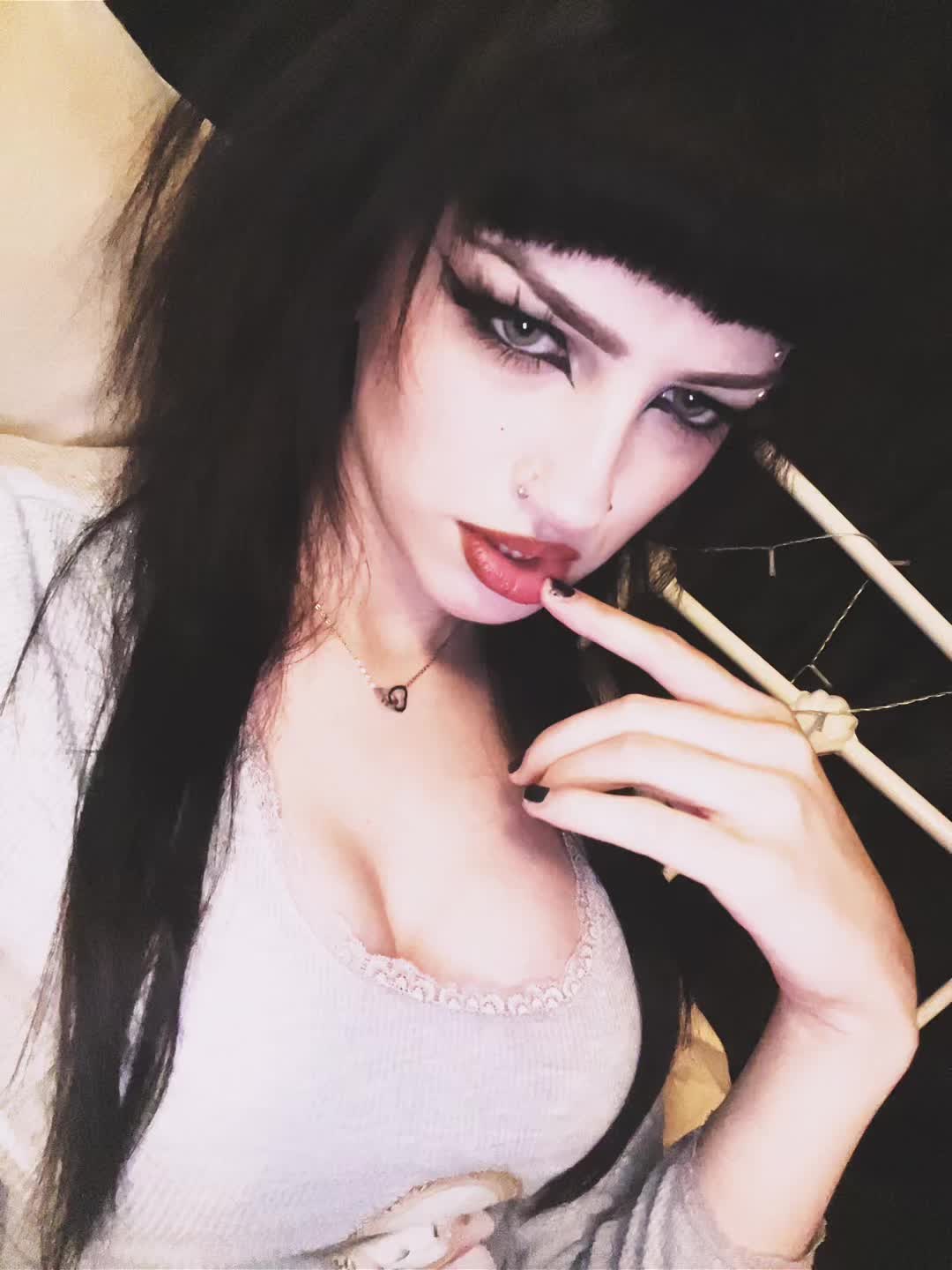 @7\