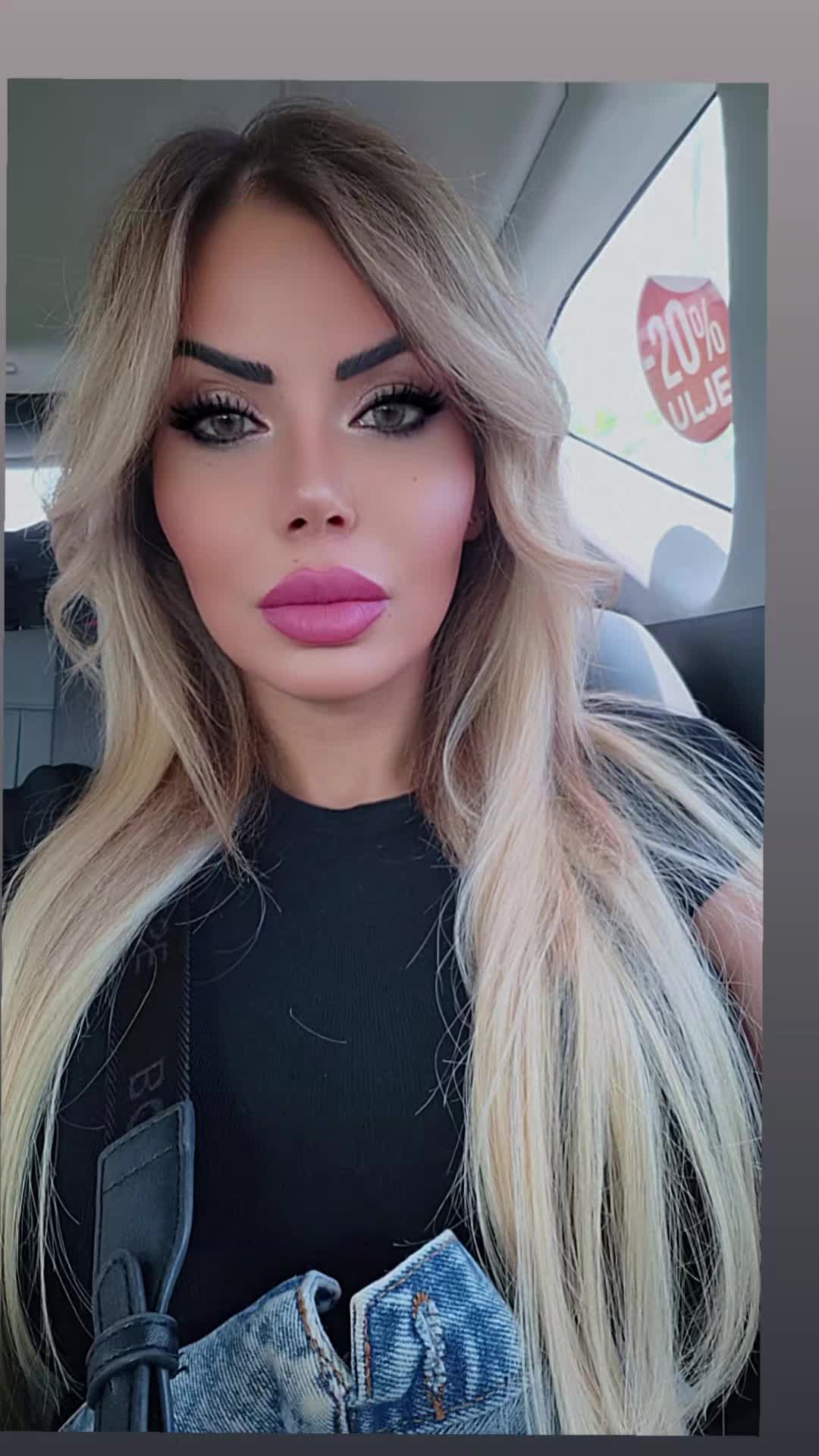 @Luna